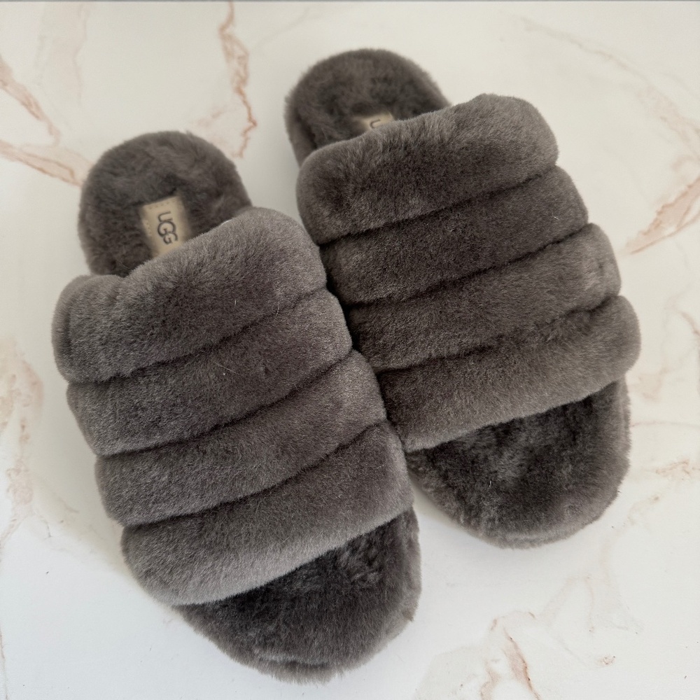UGG Fluff Yeah Charcoal Slide Sandal - Size 8